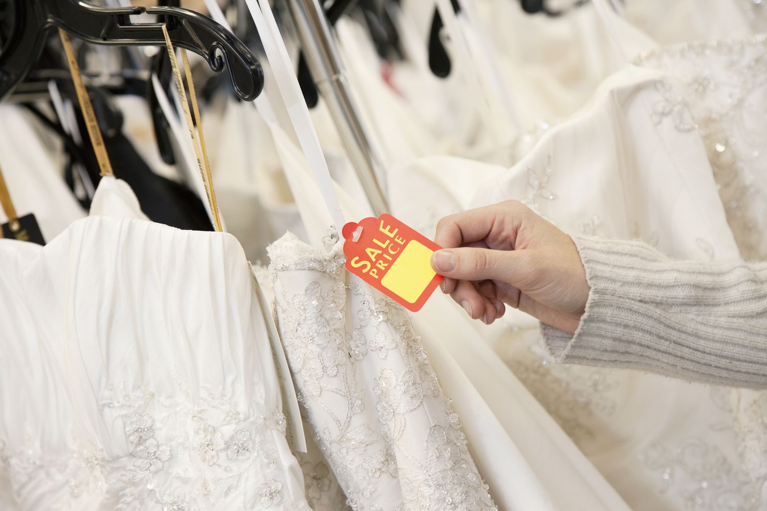 Ultimate Guide to Buying a Second-Hand Wedding Dress